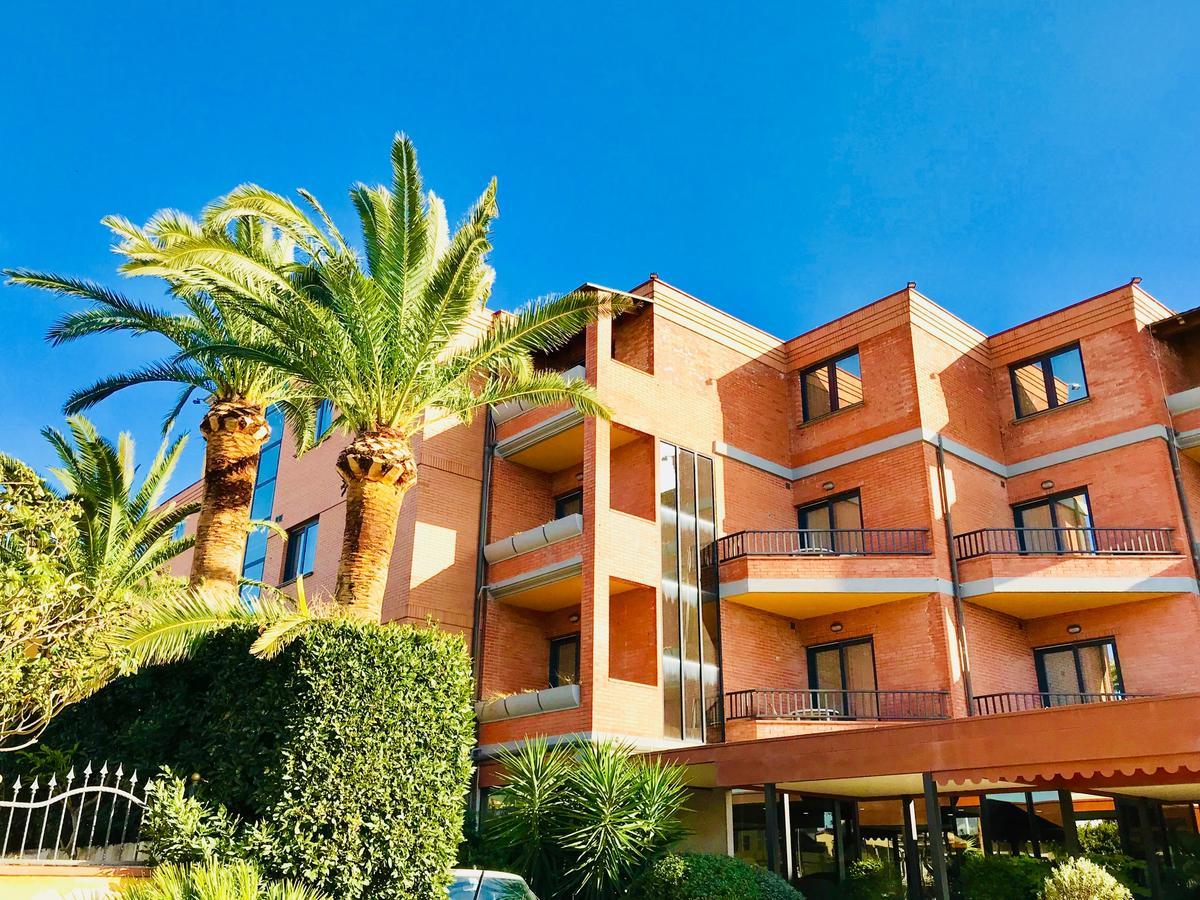 Hotel Grillo بلدية آسميني المظهر الخارجي الصورة