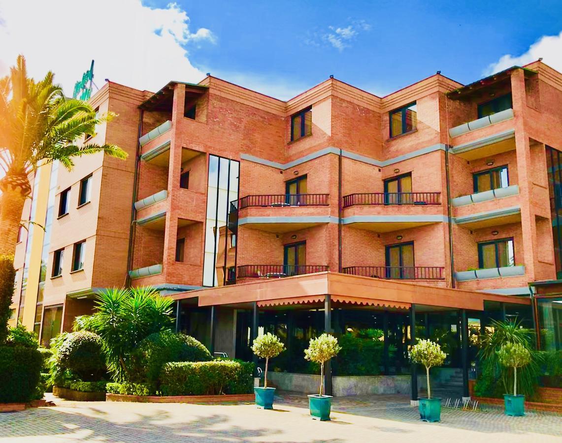 Hotel Grillo بلدية آسميني المظهر الخارجي الصورة