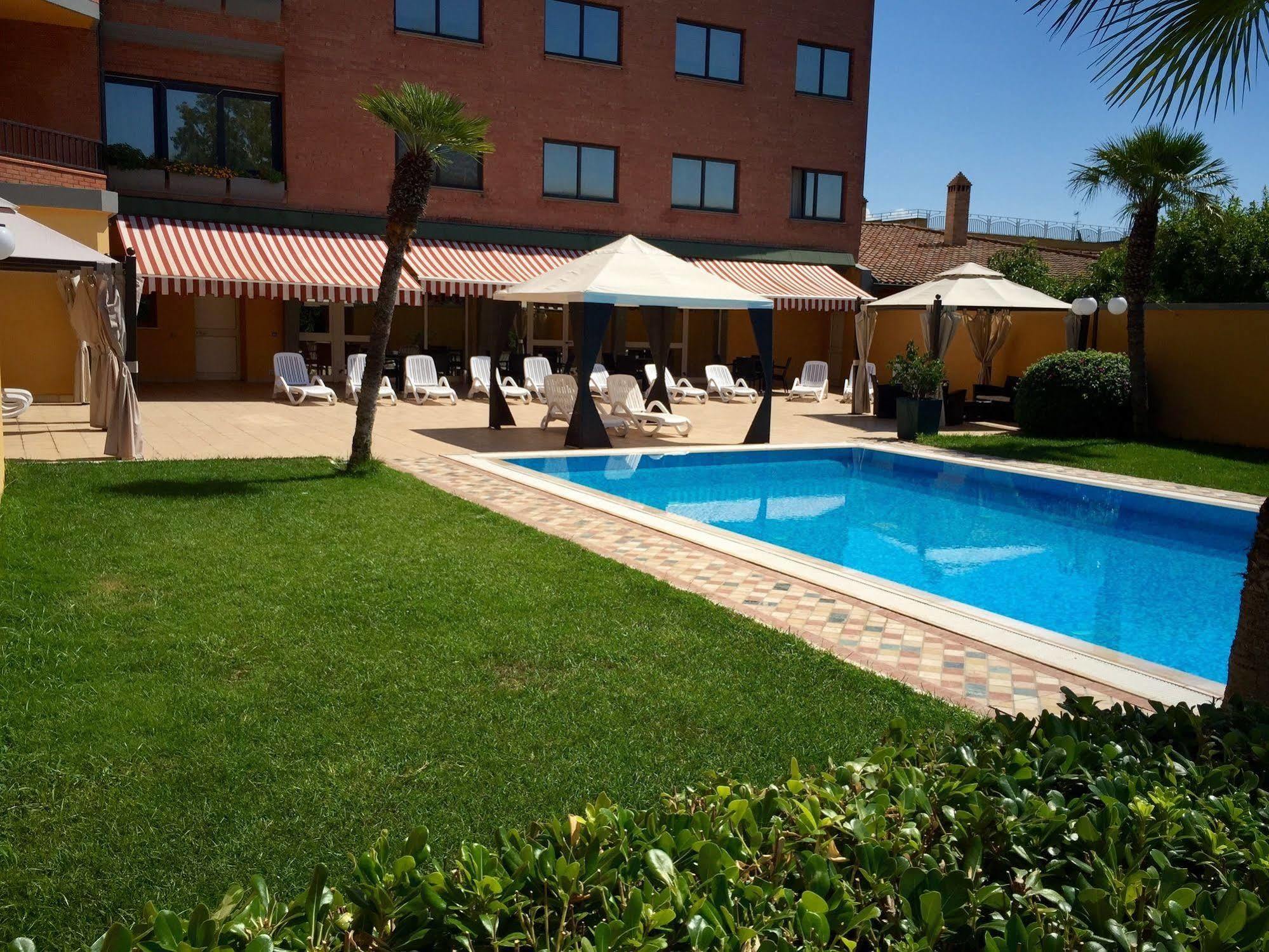 Hotel Grillo بلدية آسميني المظهر الخارجي الصورة