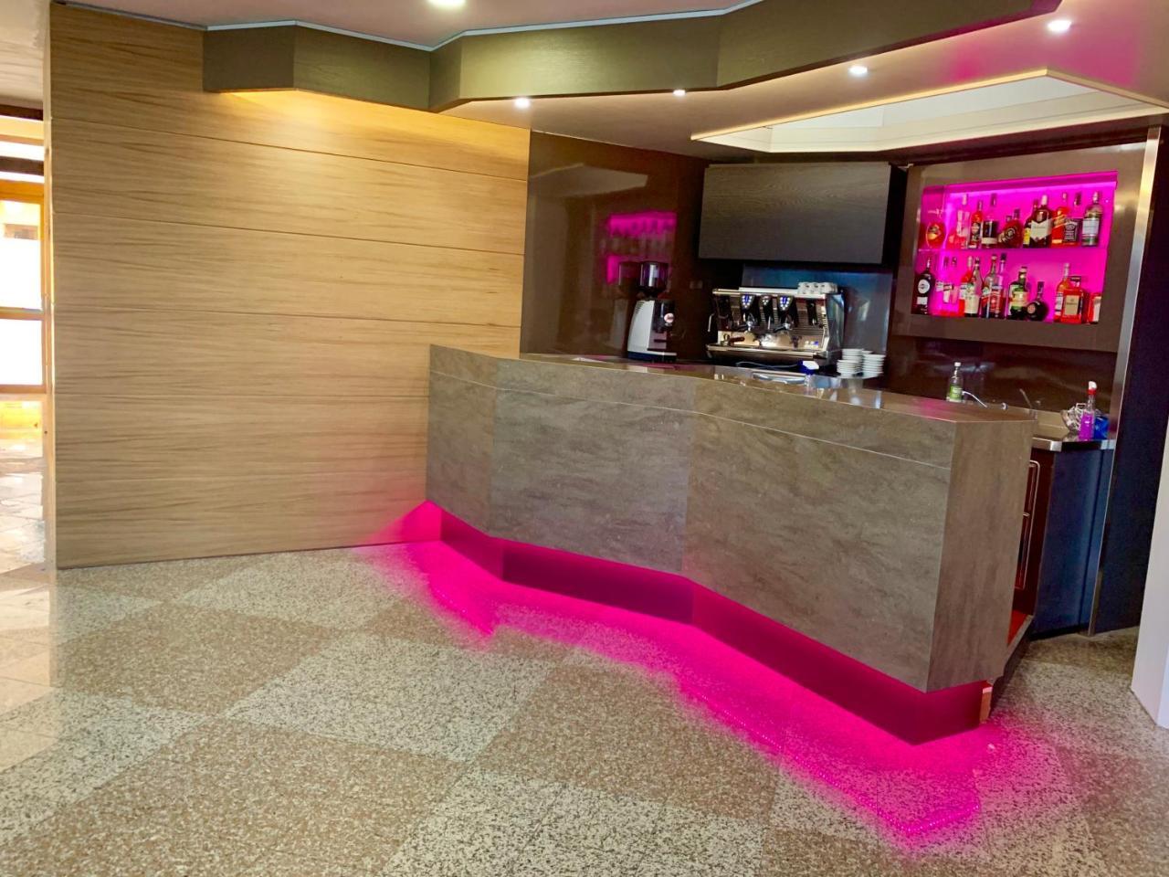 Hotel Grillo بلدية آسميني المظهر الخارجي الصورة
