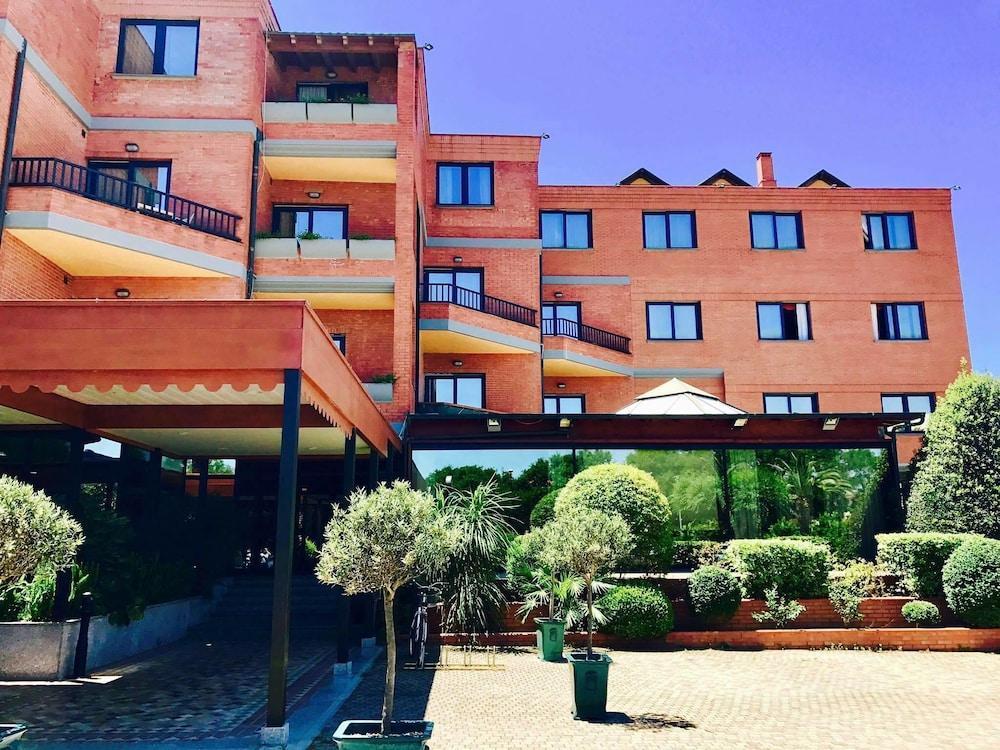 Hotel Grillo بلدية آسميني المظهر الخارجي الصورة